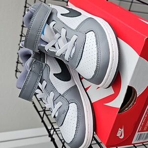 NEW Court Borough Mid 10C